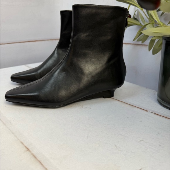 Black Ankle Boots for Women - Picture 5 of 14